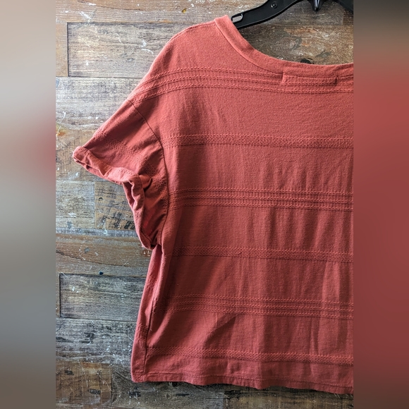 Rebellious One Coral W/Bull Capped Rolled Sleeves Top - Picture 11 of 12